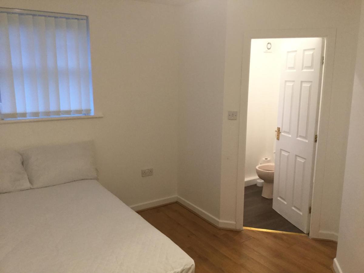 Ferienwohnung Quiet Residential Area Within Easy Reach Of Town Manchester Exterior foto